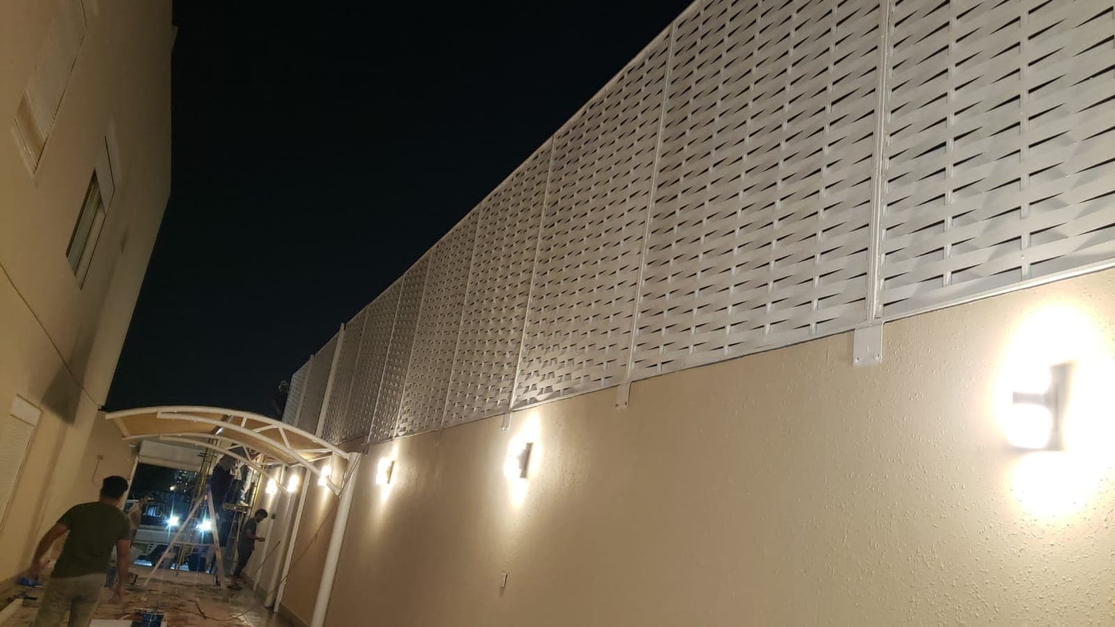 مشروع سواتر حديد مجدول مميز