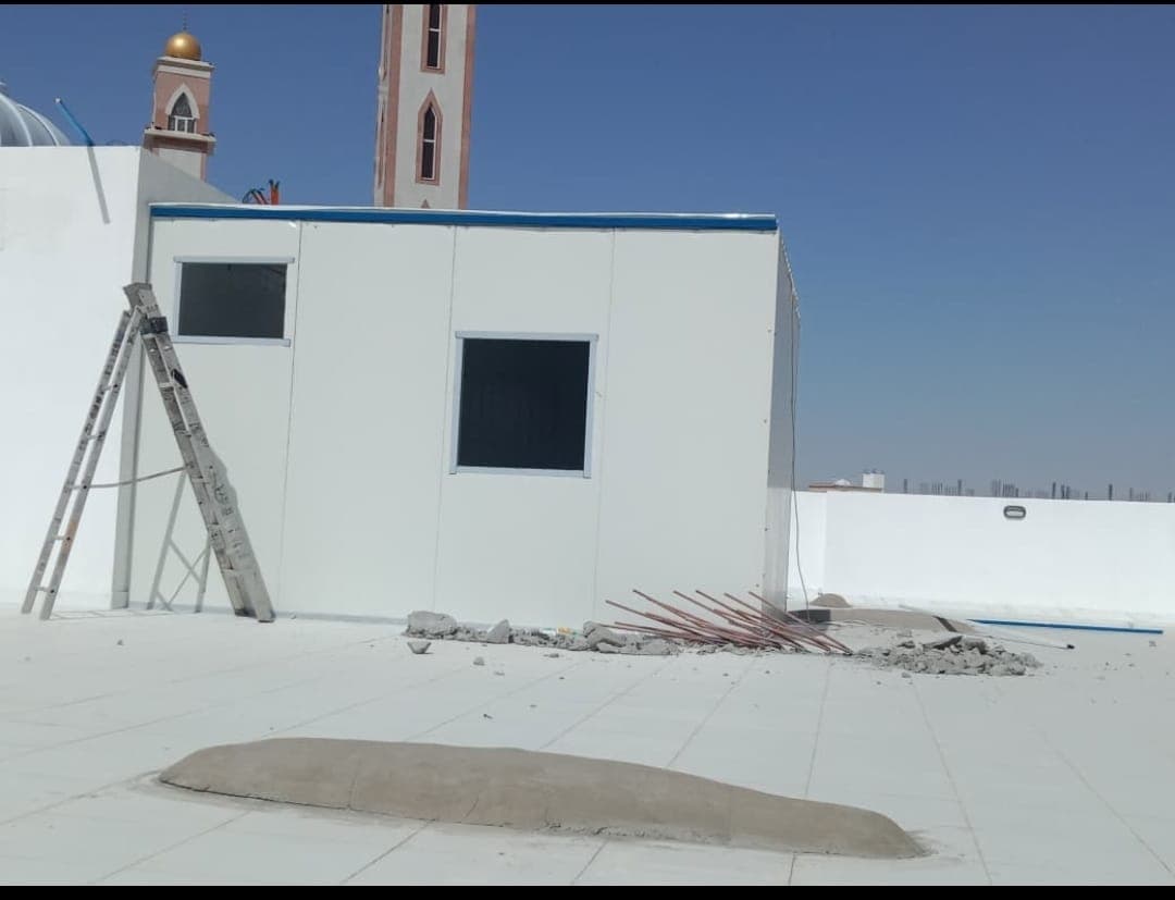 مقاول تركيب وبناء غرف ساندويش بانل وهناجر بجدة