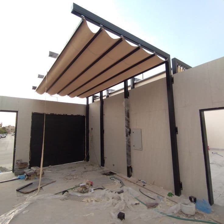 مظلات متحركة وسحب يدوي