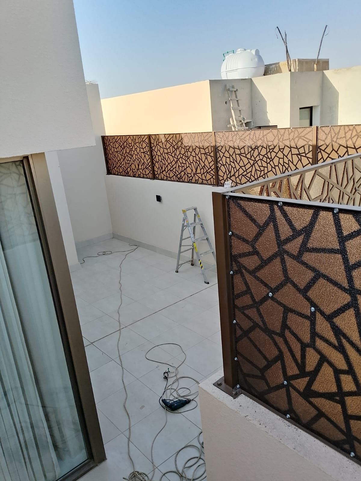سواتر حديد ليزر بتصميم عصري