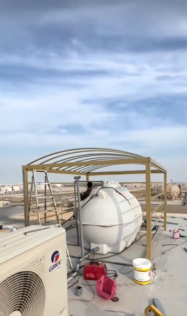 مظلات خزانات هندسية حديثة