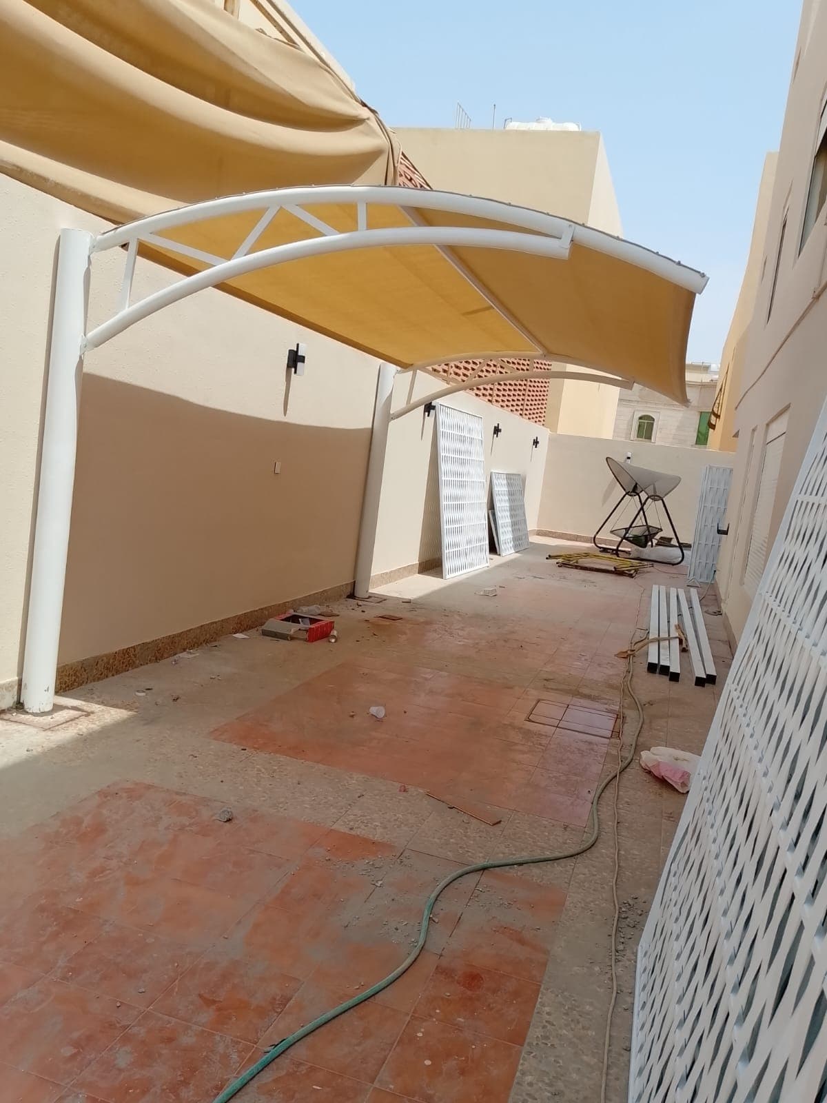 مشروع مظلات سيارات مميز