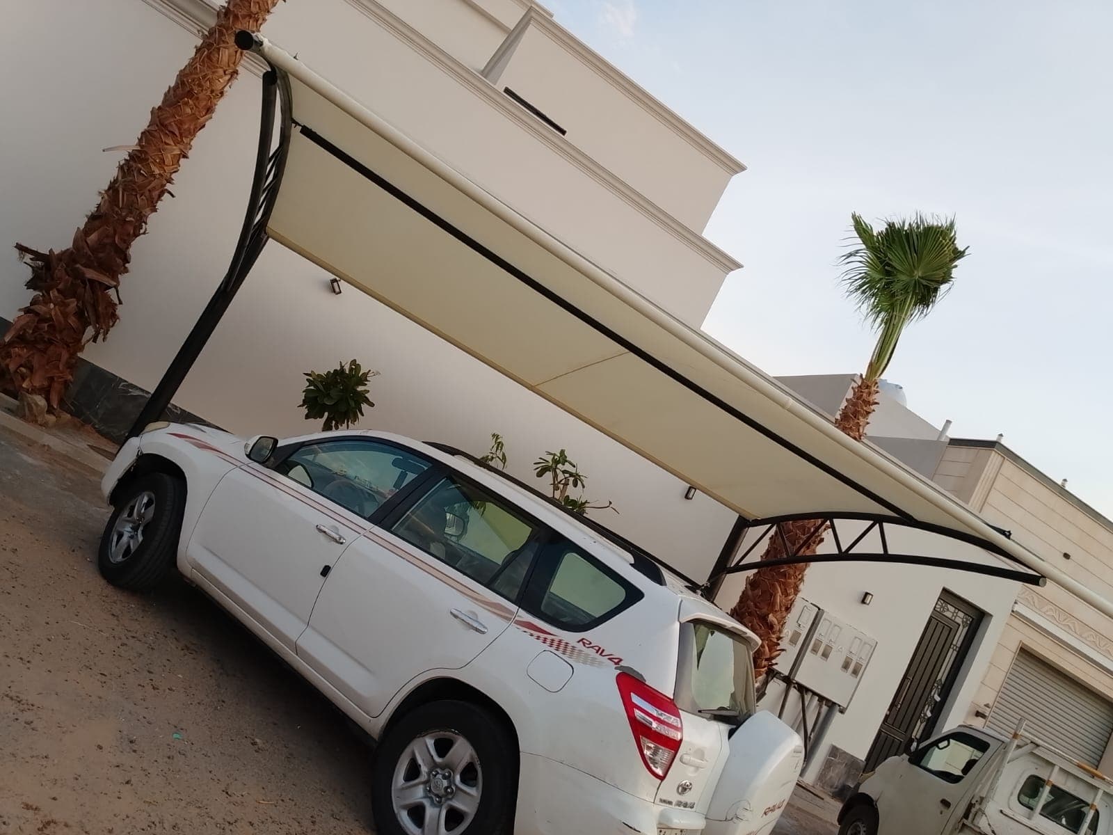 مشروع مظلات سيارات مميز